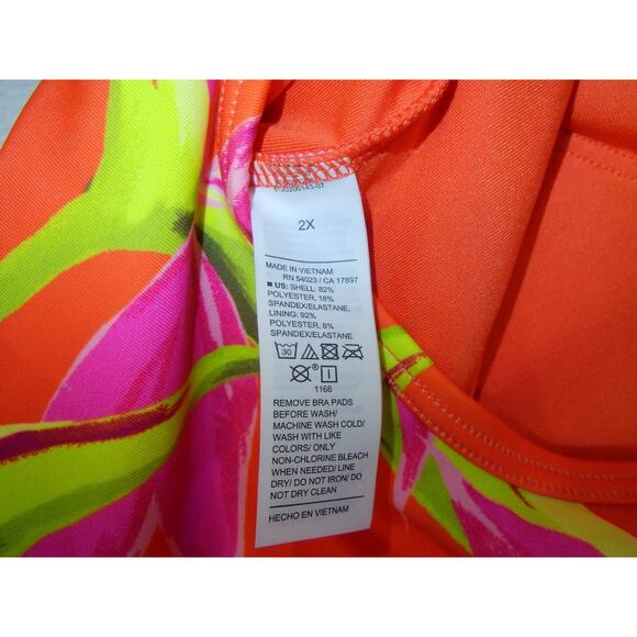 Old Navy #Women's Tropical Floral Half Zip One Piece Swimsuit Size 2X NWT - Picture 4 of 8